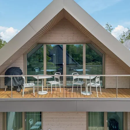 In Tossens With Kitchen